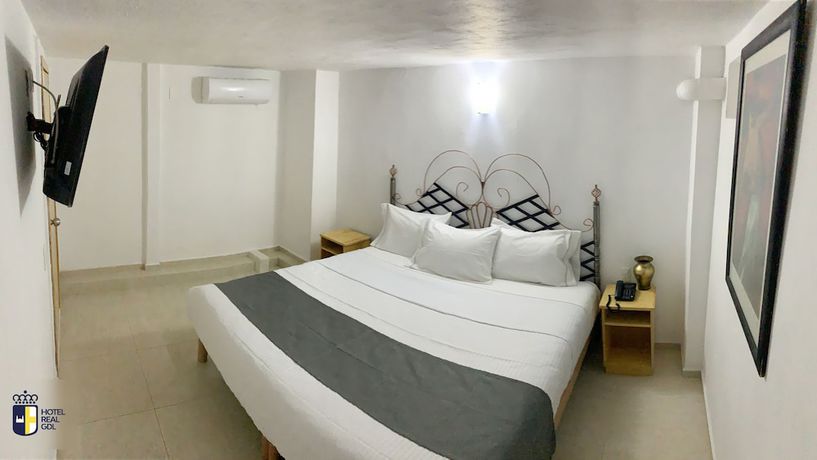 Imagen de la habitación del Hotel Real GDL. Foto 19