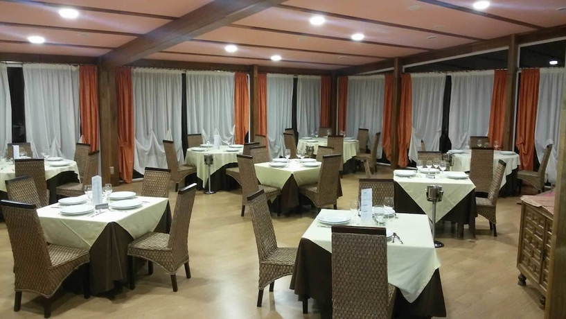 Imagen del bar/restaurante del Hotel Real, Guardo. Foto 2