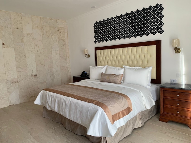 Imagen de la habitación del Hotel Real Hispano. Foto 13