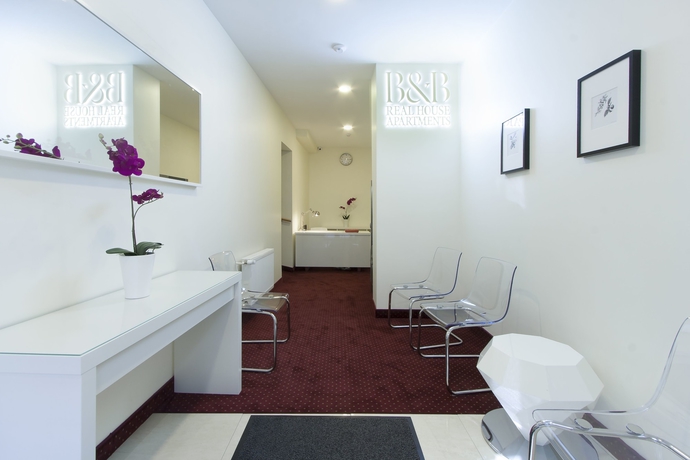 Imagen de los interiores del Hotel Real House. Foto 17