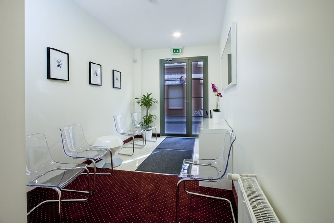 Imagen de los interiores del Hotel Real House. Foto 18