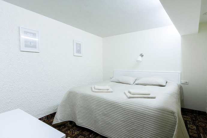 Imagen de la habitación del Hotel Real House. Foto 12