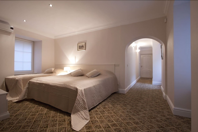 Imagen de la habitación del Hotel Real House. Foto 15