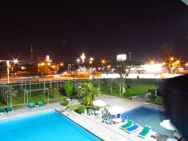 Imagen de la piscina del Hotel Real Ica. Foto 20