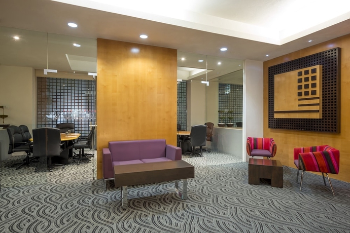 Imagen de los interiores del Hotel Real Inn Perinorte. Foto 18