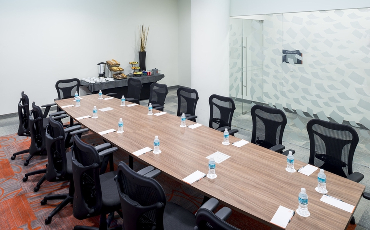 Imagen de los interiores del Hotel Real Inn Tijuana By Camino Real Hotels. Foto 11