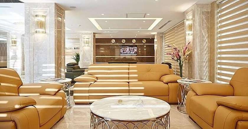 Imagen del bar/restaurante del Hotel Real Konak. Foto 7