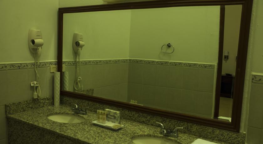 Imagen de la habitación del Hotel Real La Merced. Foto 2