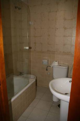Imagen de la habitación del Hotel Real, Los Barrios. Foto 2