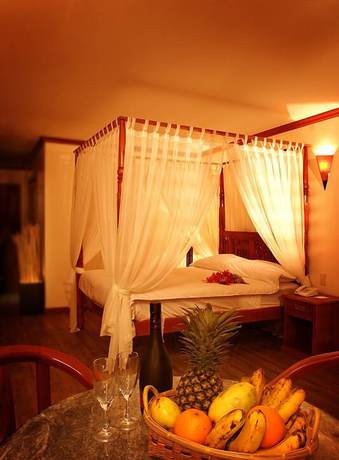 Imagen de la habitación del Hotel Real Maris Resort. Foto 4