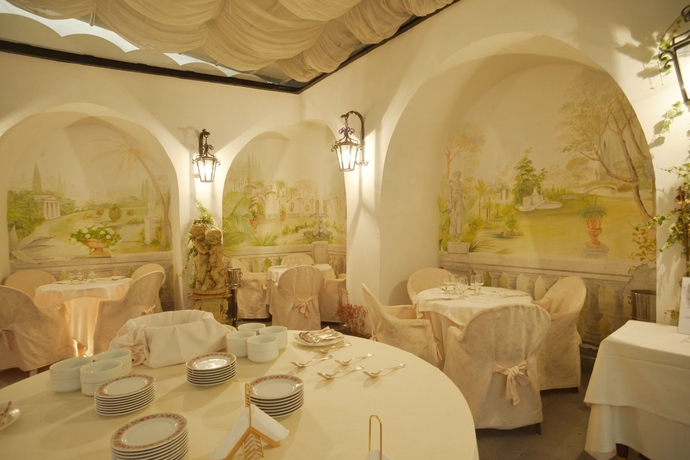 Imagen del bar/restaurante del Hotel Real Orto Botanico. Foto 2