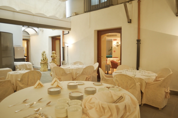 Imagen del bar/restaurante del Hotel Real Orto Botanico. Foto 3