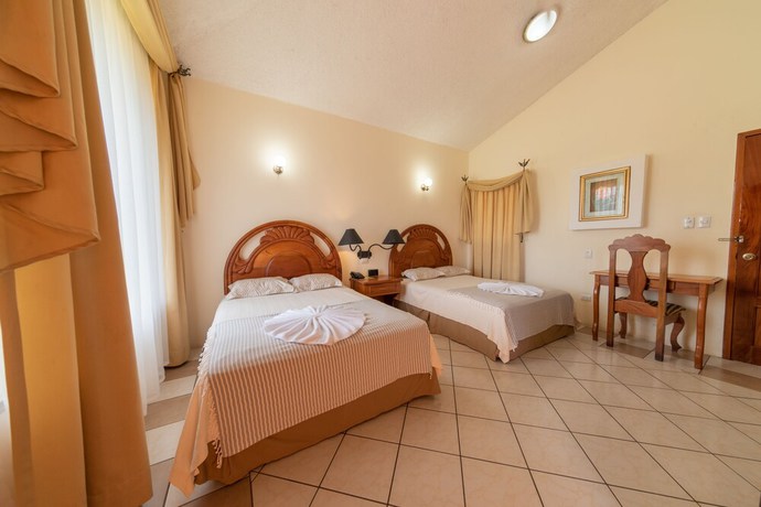 Imagen de la habitación del Hotel Real Pacifico. Foto 7