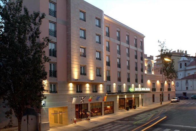 Imagen de los exteriores del Hotel Real Palacio. Foto 5