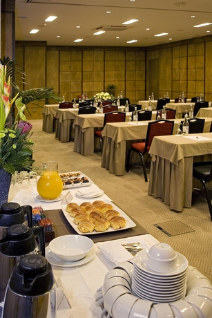 Imagen de los interiores del Hotel Real Parque. Foto 15