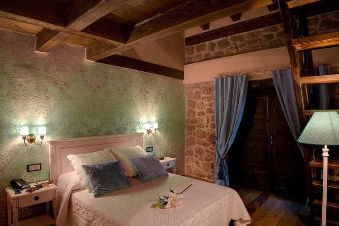 Imagen de la habitación del Hotel Real Posada De Liena. Foto 8