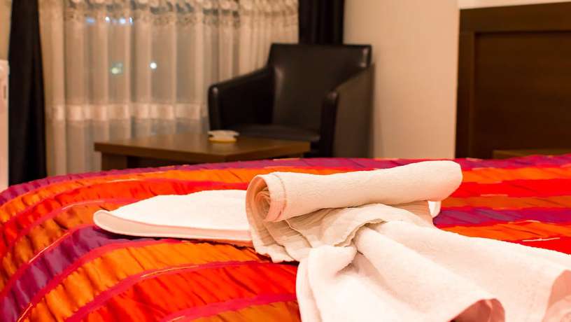 Imagen de la habitación del Hotel Real, Pristina. Foto 11