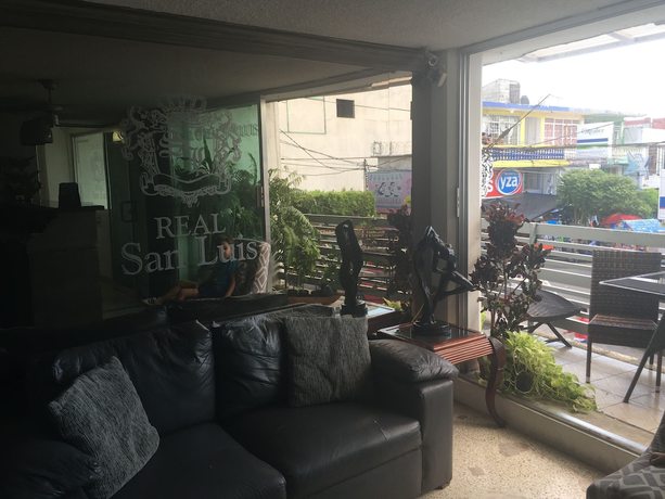 Imagen de los interiores del Hotel Real San Luis. Foto 17