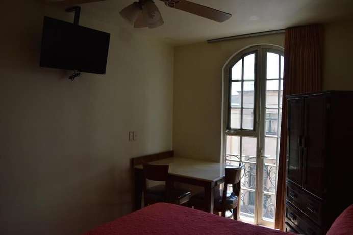 Imagen de la habitación del Hotel Real Santa Fe. Foto 3