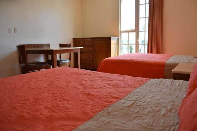 Imagen de la habitación del Hotel Real Santa Fe. Foto 17