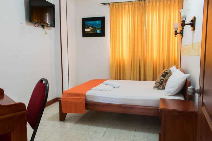 Imagen de la habitación del Hotel Real Santa Ines. Foto 4