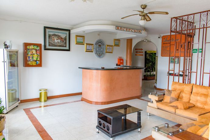 Imagen de los interiores del Hotel Real Santa Ines. Foto 17