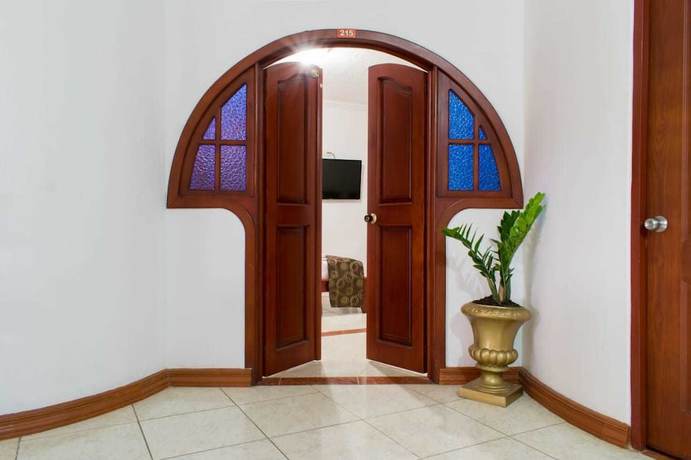 Imagen de los interiores del Hotel Real Santa Ines. Foto 20