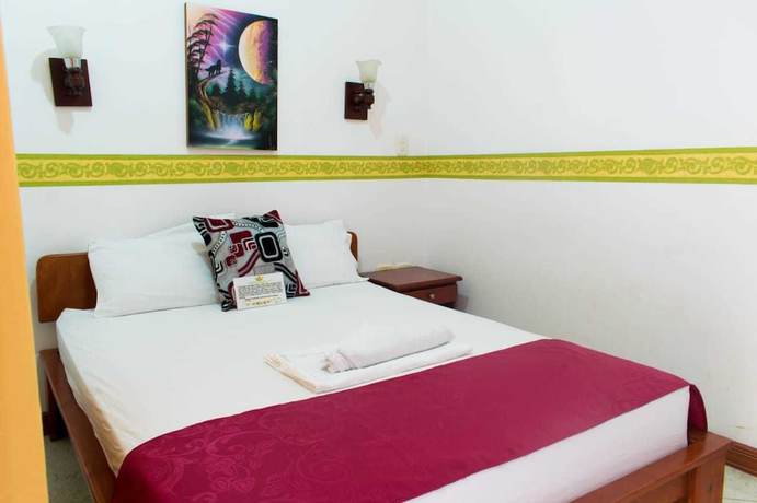 Imagen de la habitación del Hotel Real Santa Ines. Foto 13