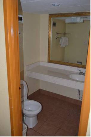 Imagen de la habitación del Hotel Real Value Inn. Foto 3