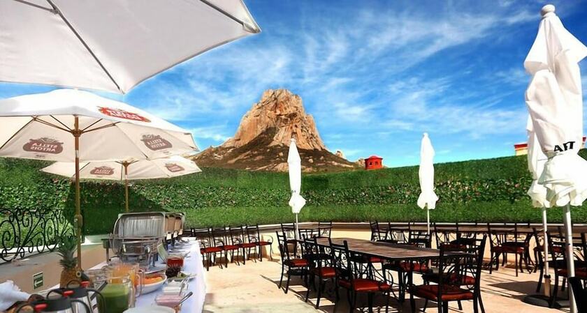 Imagen general del Hotel Real de la Pe&ntilde;a. Foto 13