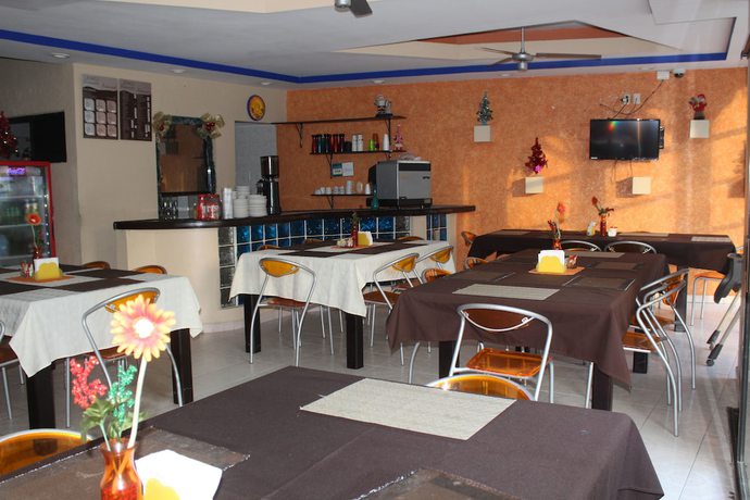 Imagen del bar/restaurante del Hotel Real del Mar. Foto 3