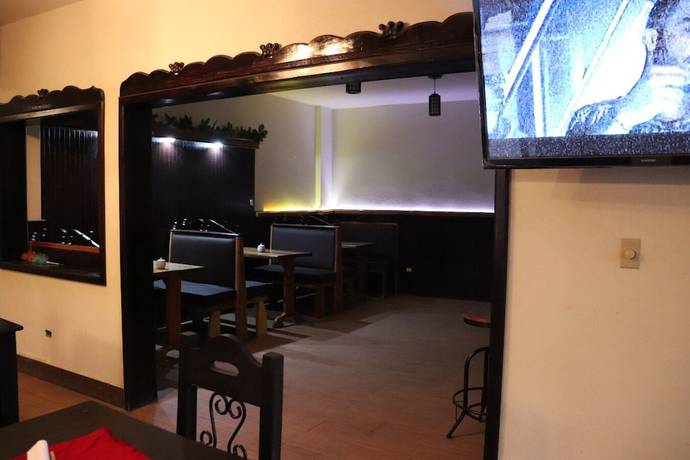 Imagen del bar/restaurante del Hotel Real la Villa. Foto 3