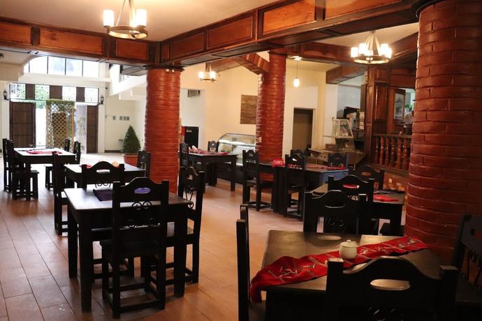 Imagen del bar/restaurante del Hotel Real la Villa. Foto 5