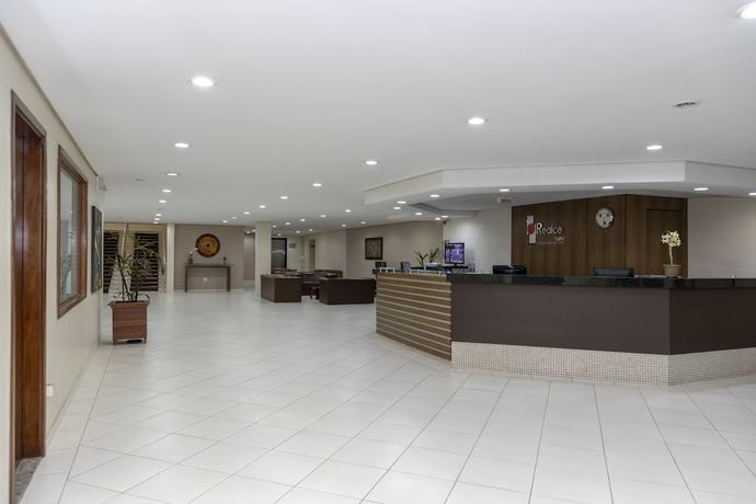 Imagen de los interiores del Hotel Realce. Foto 15