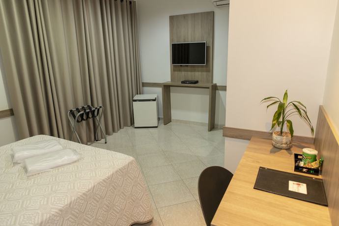 Imagen de la habitación del Hotel Realce. Foto 6