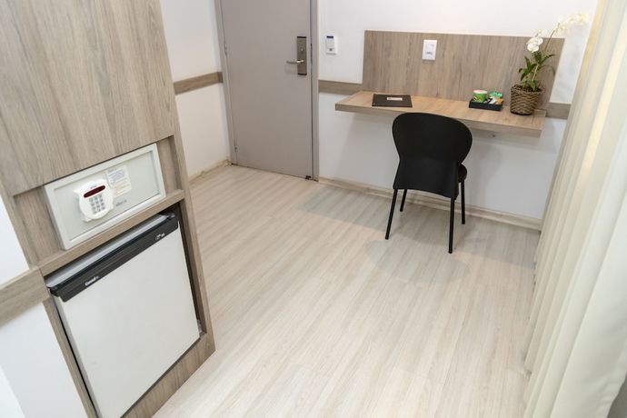 Imagen de la habitación del Hotel Realce. Foto 8