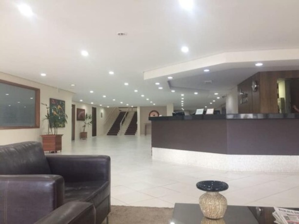 Imagen de los interiores del Hotel Realce. Foto 19