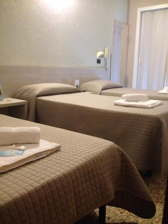 Imagen de la habitación del Hotel Reale. Foto 13