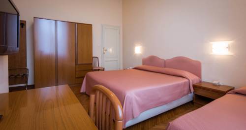 Imagen de la habitación del Hotel Reale, Montecatini Terme. Foto 5
