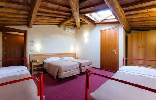 Imagen de la habitación del Hotel Reale, Montecatini Terme. Foto 10