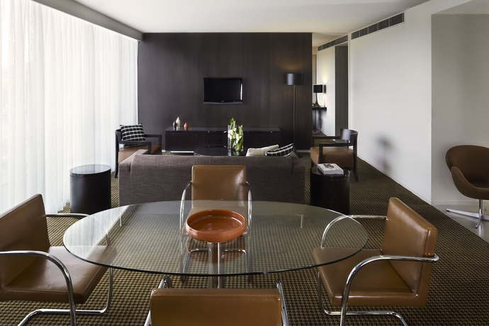 Imagen de la habitación del Hotel Realm. Foto 5