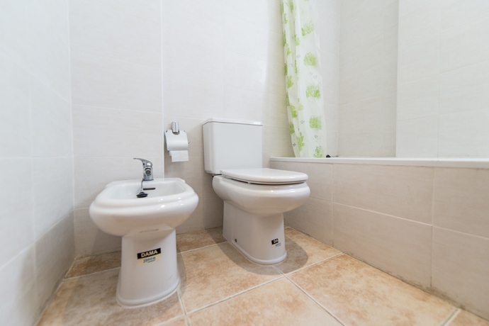 Imagen de la habitación del Hotel Realrent Veleta. Foto 2