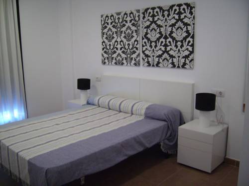Imagen de la habitación del Hotel Realrent Vistabella. Foto 9