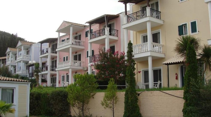 Imagen general del Hotel Rebecca's Village. Foto 9