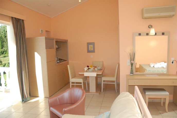 Imagen general del Hotel Rebecca's Village. Foto 10