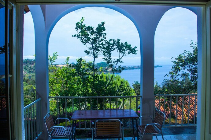 Imagen de la habitación del Hotel Rebero Kivu Resort. Foto 15