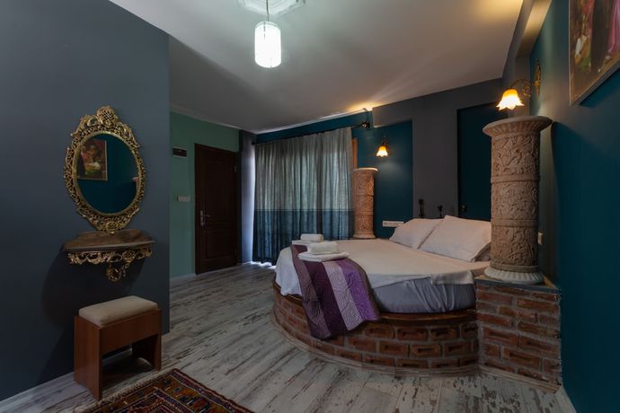 Imagen de la habitación del Hotel Rebetika. Foto 3