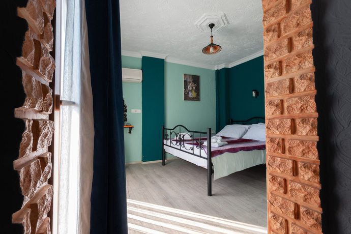 Imagen de la habitación del Hotel Rebetika. Foto 8