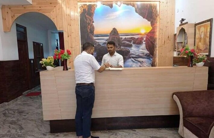 Imagen de los interiores del Hotel Rebirth. Foto 26