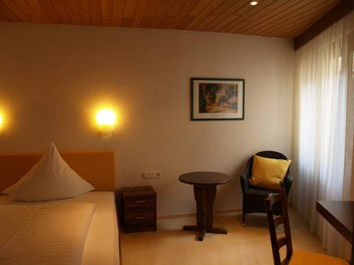 Imagen de la habitación del Hotel Rebstock, Gengenbach. Foto 9